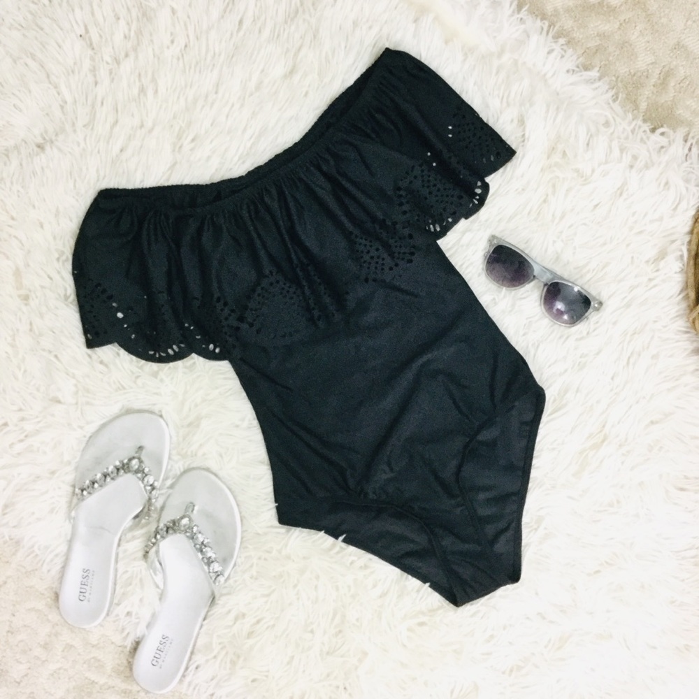 Off The Shoulder Ruffled One Piece Swim Suit
